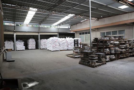 Порошок прессформы меламина Tripolycyanamide качества еды для Dinnerware 1.573g/m3