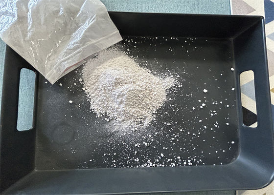 990,9% Чистота Меламин сырье стеклянный порошок Нетоксичный 25 кг / мешок Цианурамид