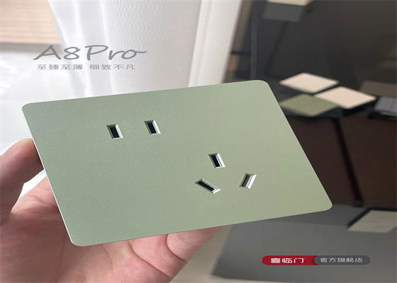 Соединение для формования мочевины весом 25 кг/пакет с устойчивостью к ударам ≥ 20 КДЖ/м2